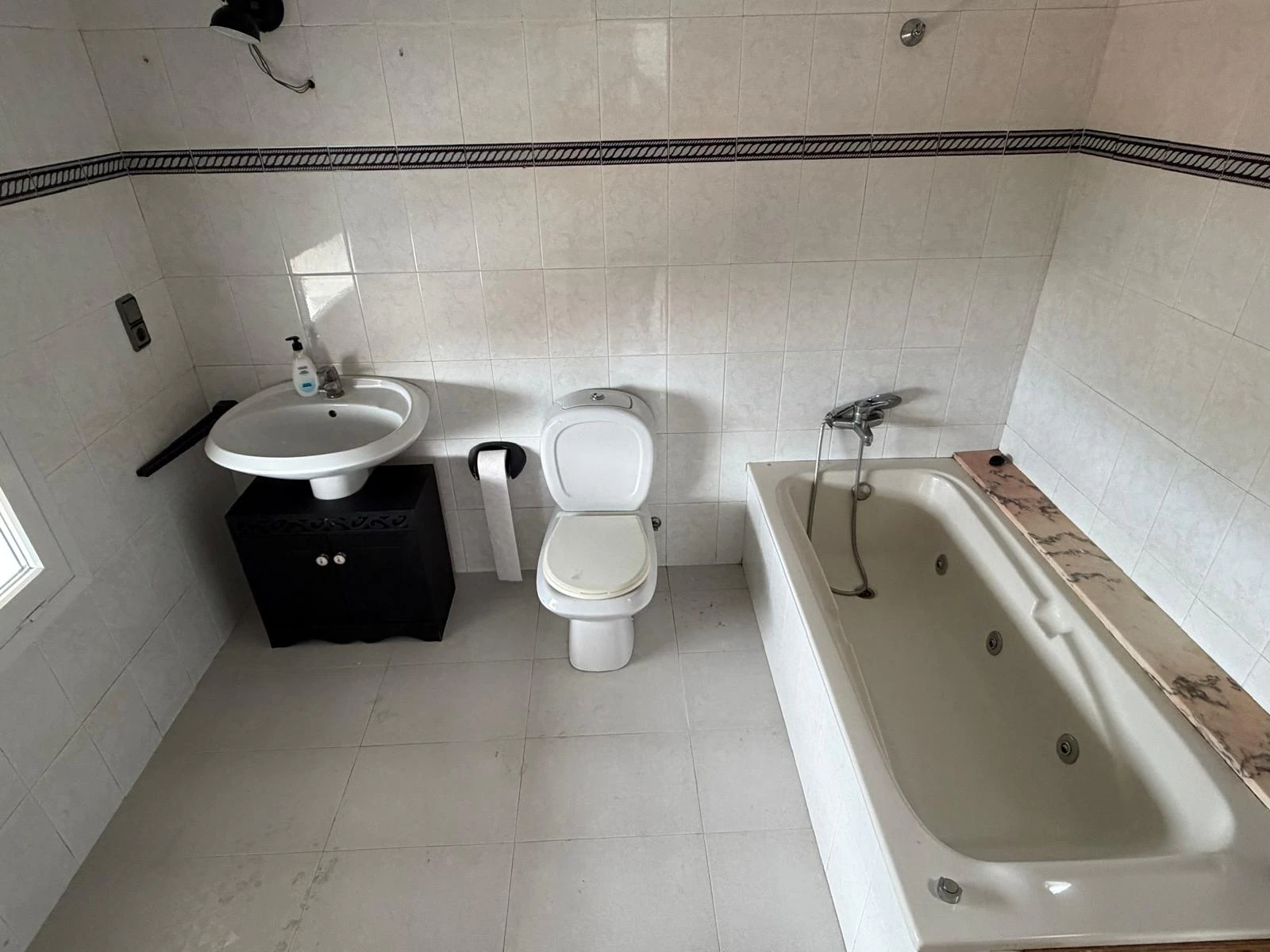 VENTA ADOSADO 3 DORMITORIOS EN PRIMERA LINEA