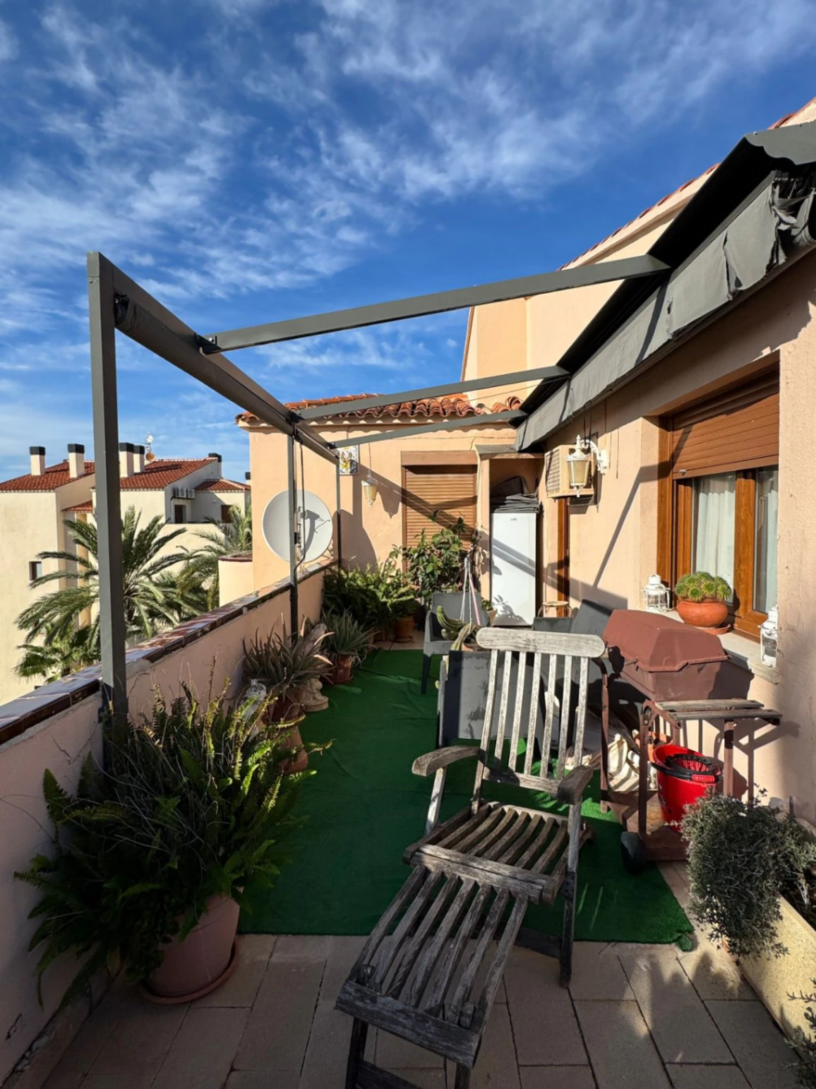 Ático en Denia con 2 dormitorios y piscina comunitaria
