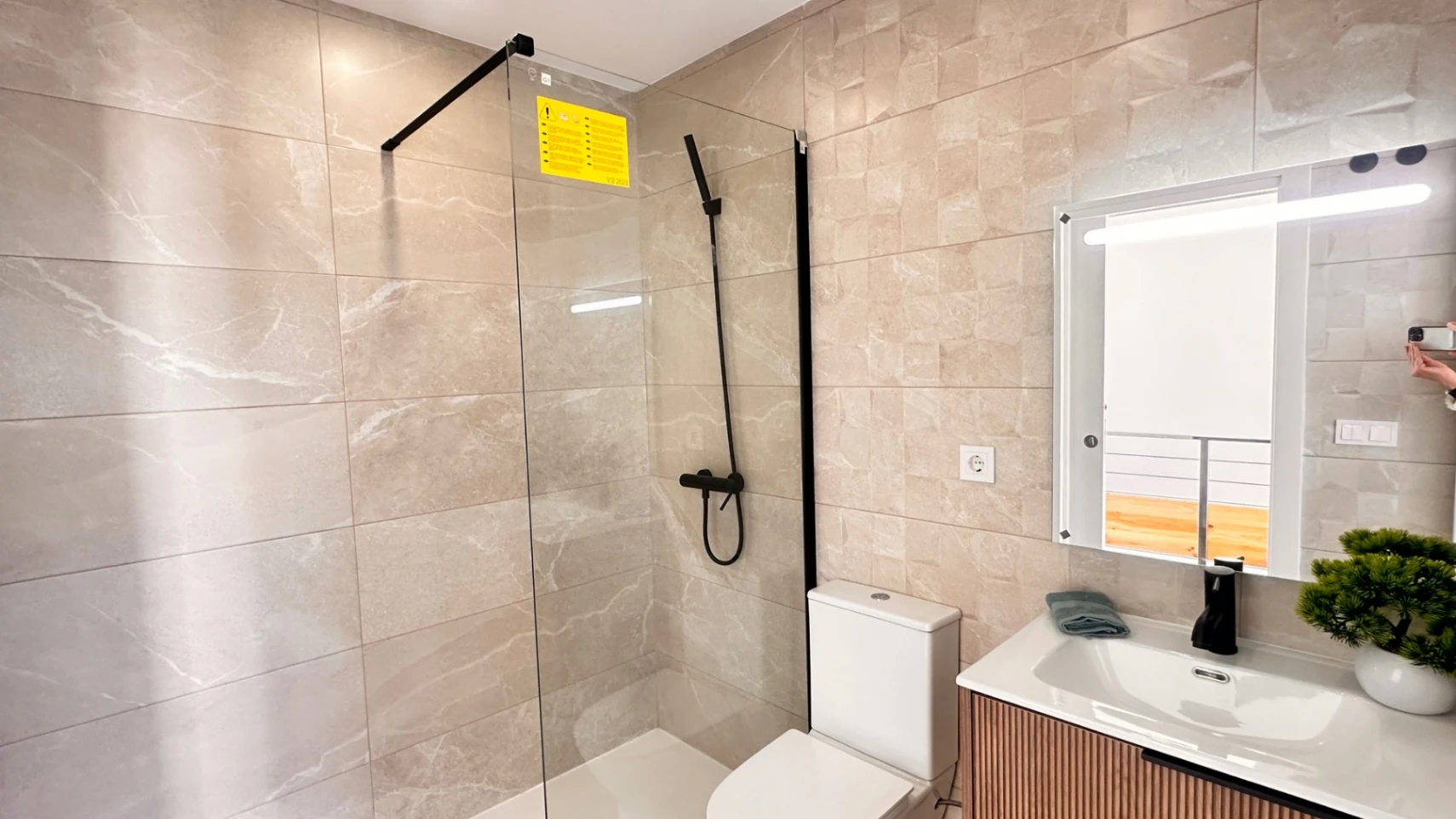 VENTA DE CHALET INDEPENDIENTE (NO ADOSADOS) ALTO STANDING, OBRA NUEVA, EN ZONA DE DENIA