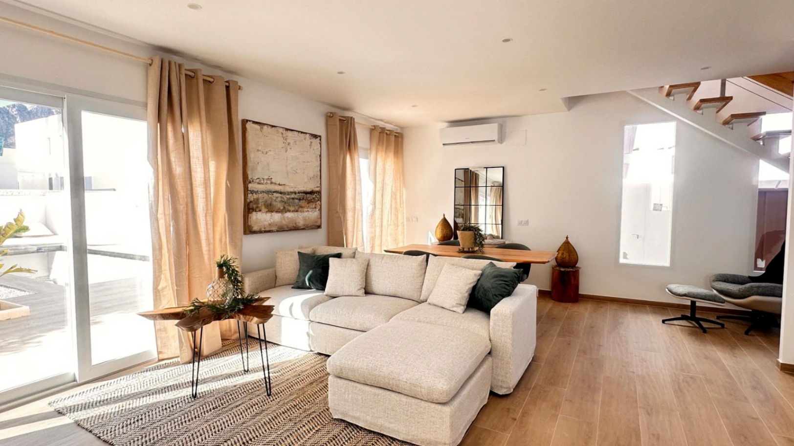 VENTA DE CHALET INDEPENDIENTE (NO ADOSADOS) ALTO STANDING, OBRA NUEVA, EN ZONA DE DENIA