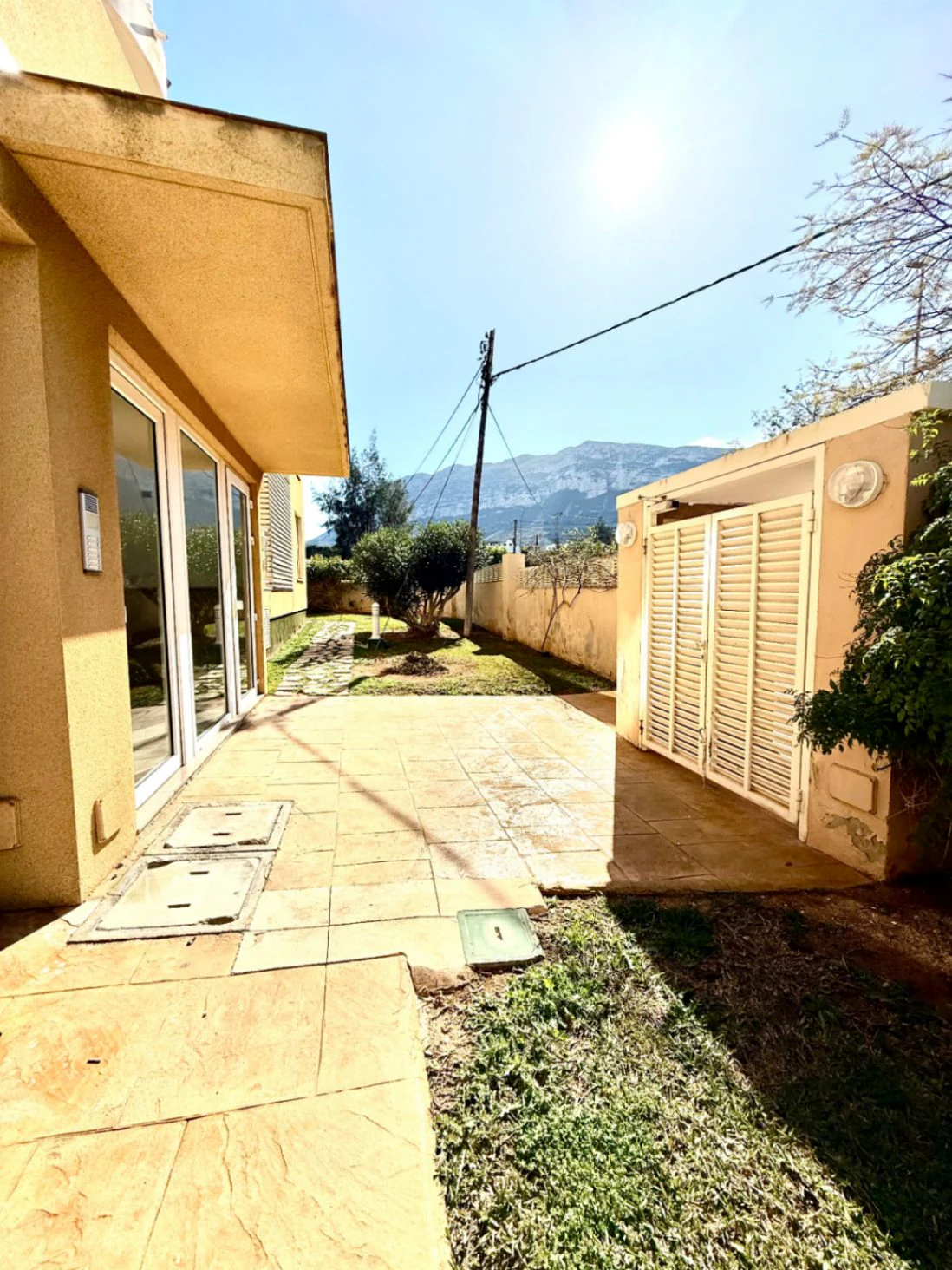 VENTA DE APARTAMENTO EN DENIA MONTGO, ANDANDO AL CASO URBANO