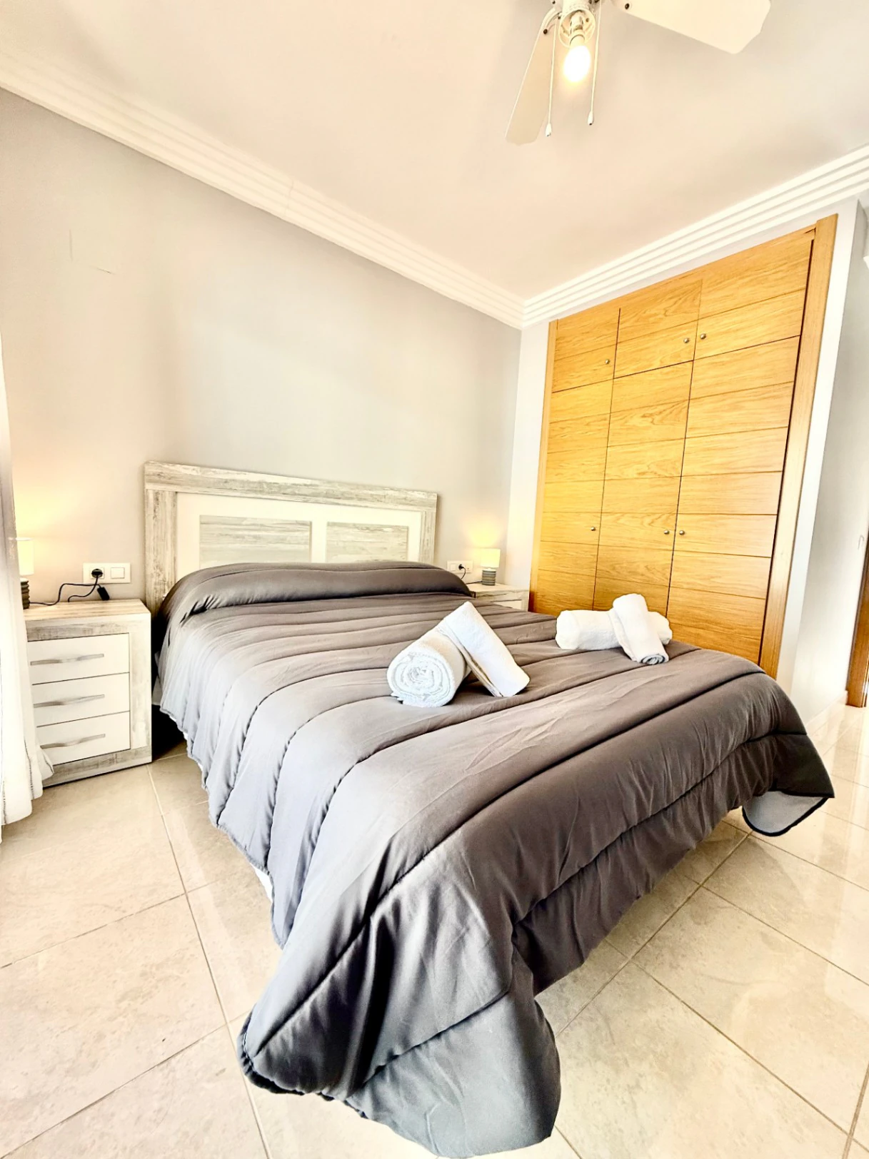 VENTA DE APARTAMENTO EN DENIA MONTGO, ANDANDO AL CASO URBANO