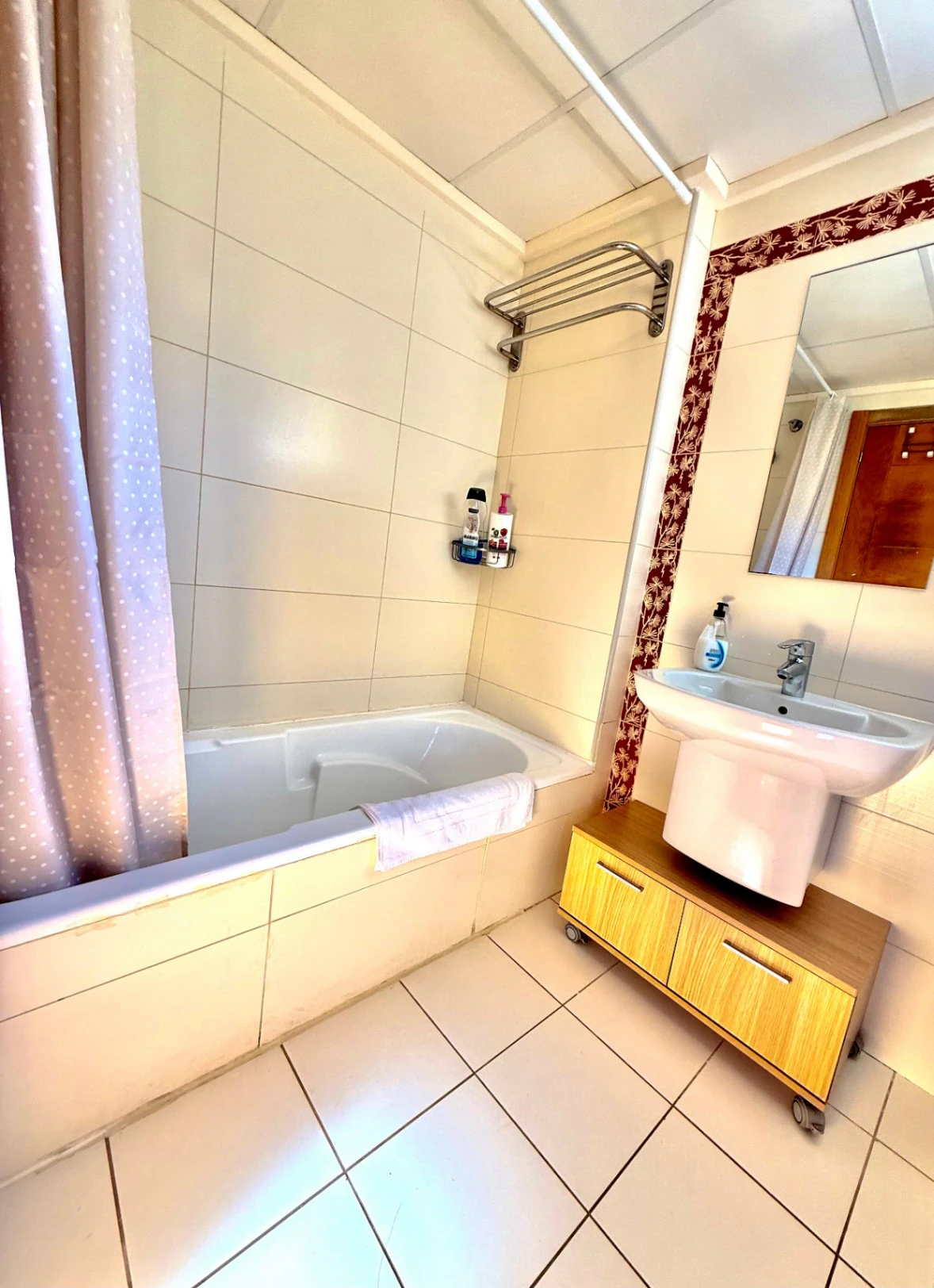 VENTA DE APARTAMENTO EN DENIA MONTGO, ANDANDO AL CASO URBANO