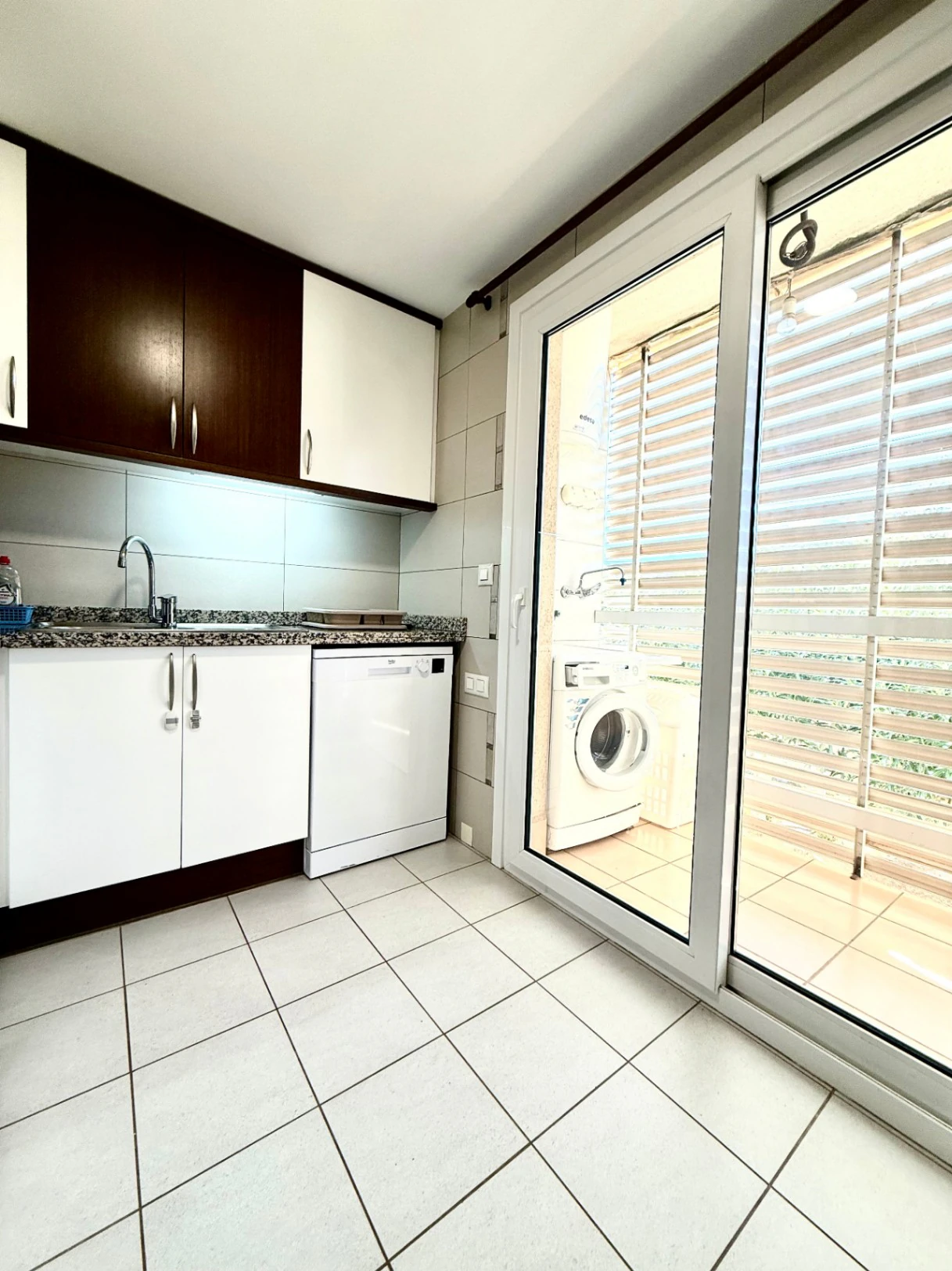 VENTA DE APARTAMENTO EN DENIA MONTGO, ANDANDO AL CASO URBANO
