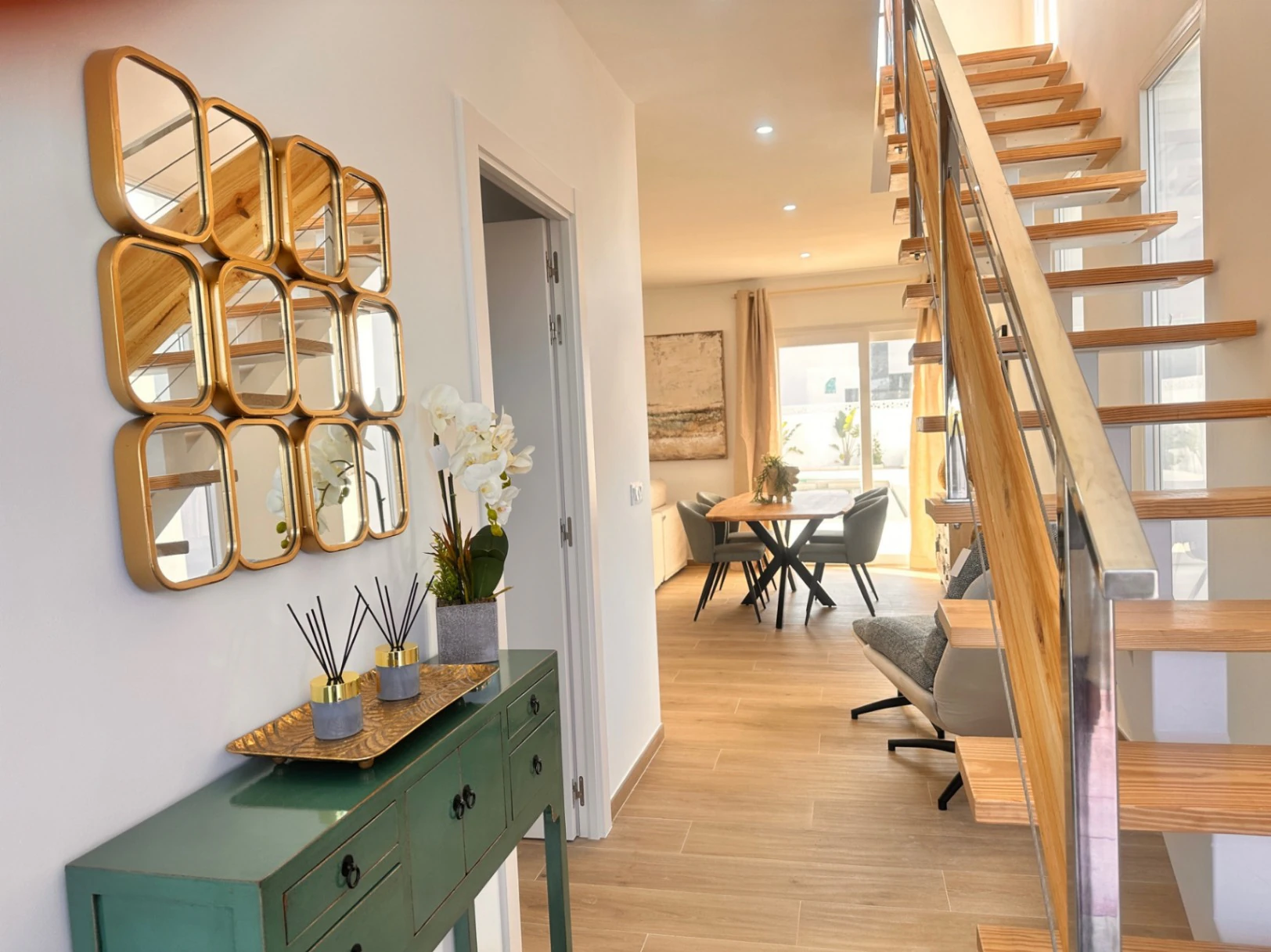 VENTA DE CHALET INDEPENDIENTE (NO ADOSADOS) ALTO STANDING, OBRA NUEVA, EN ZONA DE DENIA