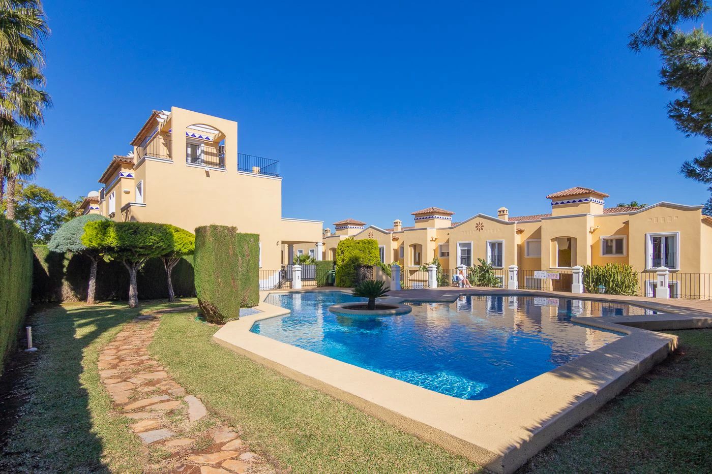 APARTAMENTO EN LA SELLA, PEDREGUER