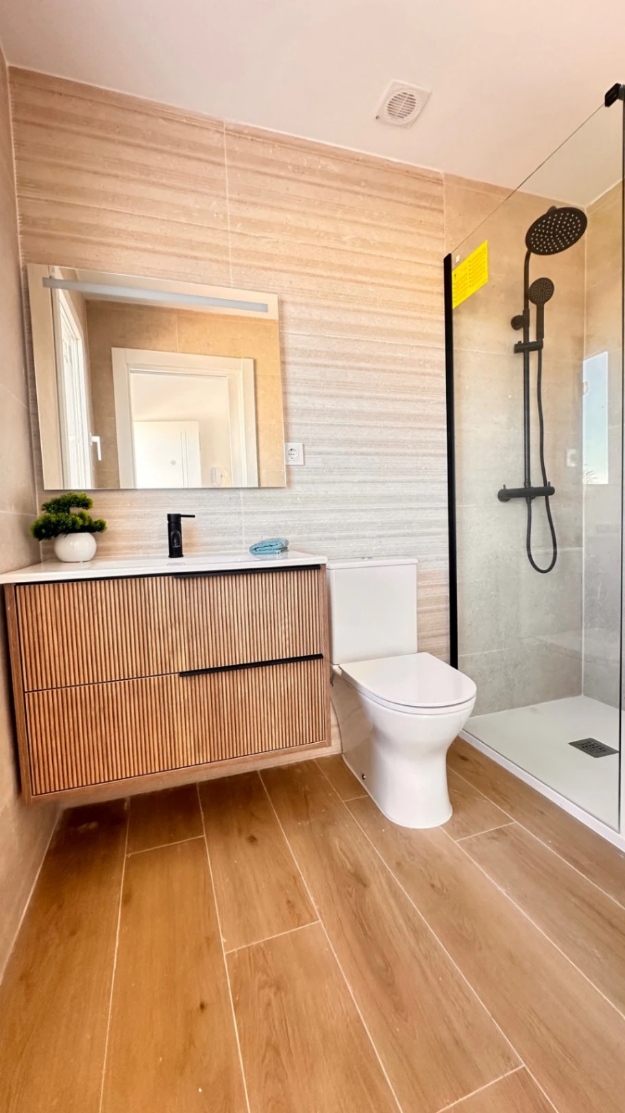 VENTA DE CHALET INDEPENDIENTE (NO ADOSADOS) ALTO STANDING, OBRA NUEVA, EN ZONA DE DENIA