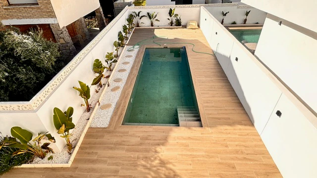 VENTA DE CHALET INDEPENDIENTE (NO ADOSADOS) ALTO STANDING, OBRA NUEVA, EN ZONA DE DENIA
