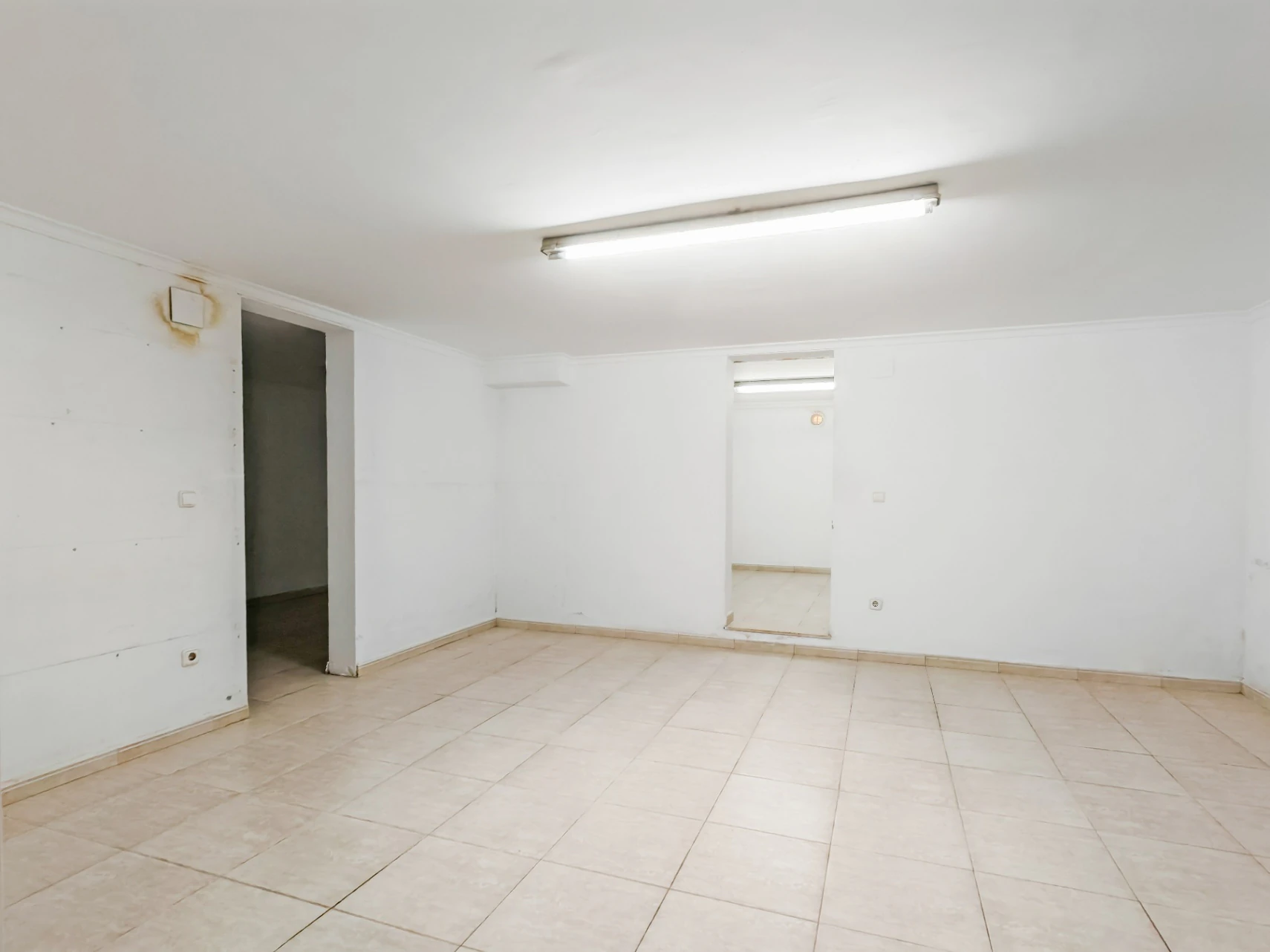 Gran chalet/villa en venta  muy   amplia  con piscina privada  en Denia