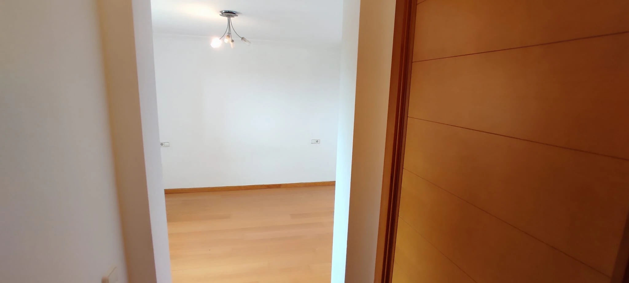 Gran chalet/villa en venta  muy   amplia  con piscina privada  en Denia