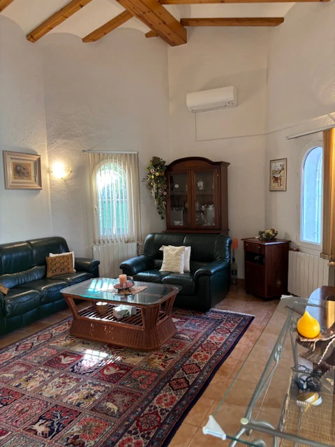 Freistehende Villa nahe dem Meer