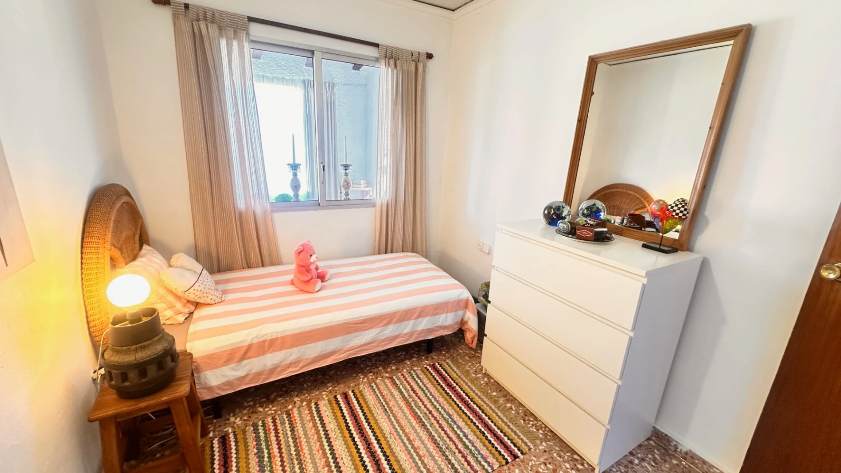 Villa на продажа в Denia, Alicante