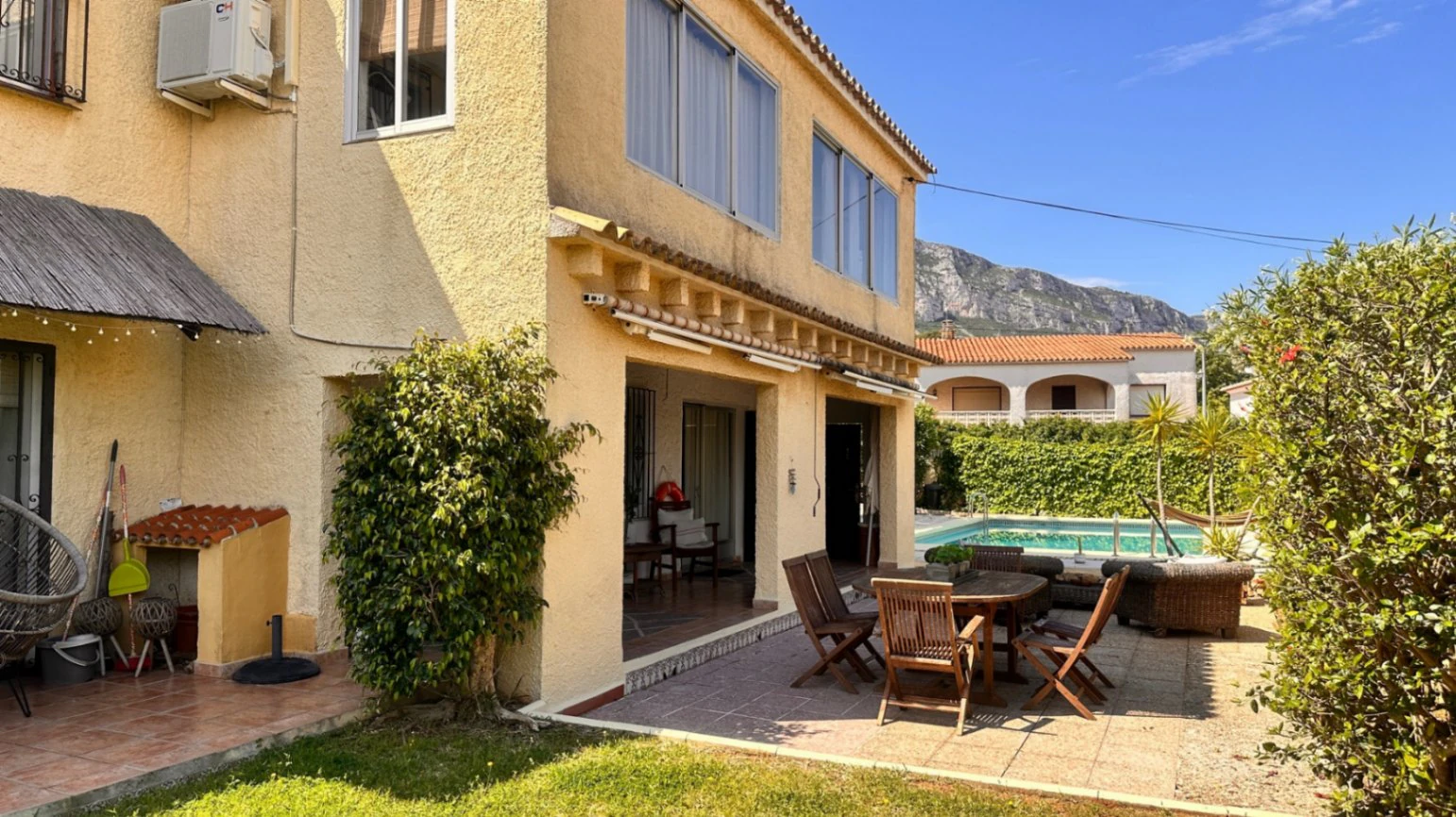 Villa на продажа в Denia, Alicante