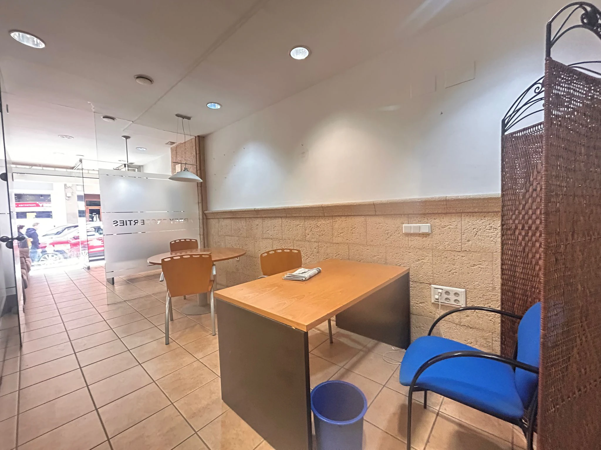 Local comercial a pie de calle en Denia