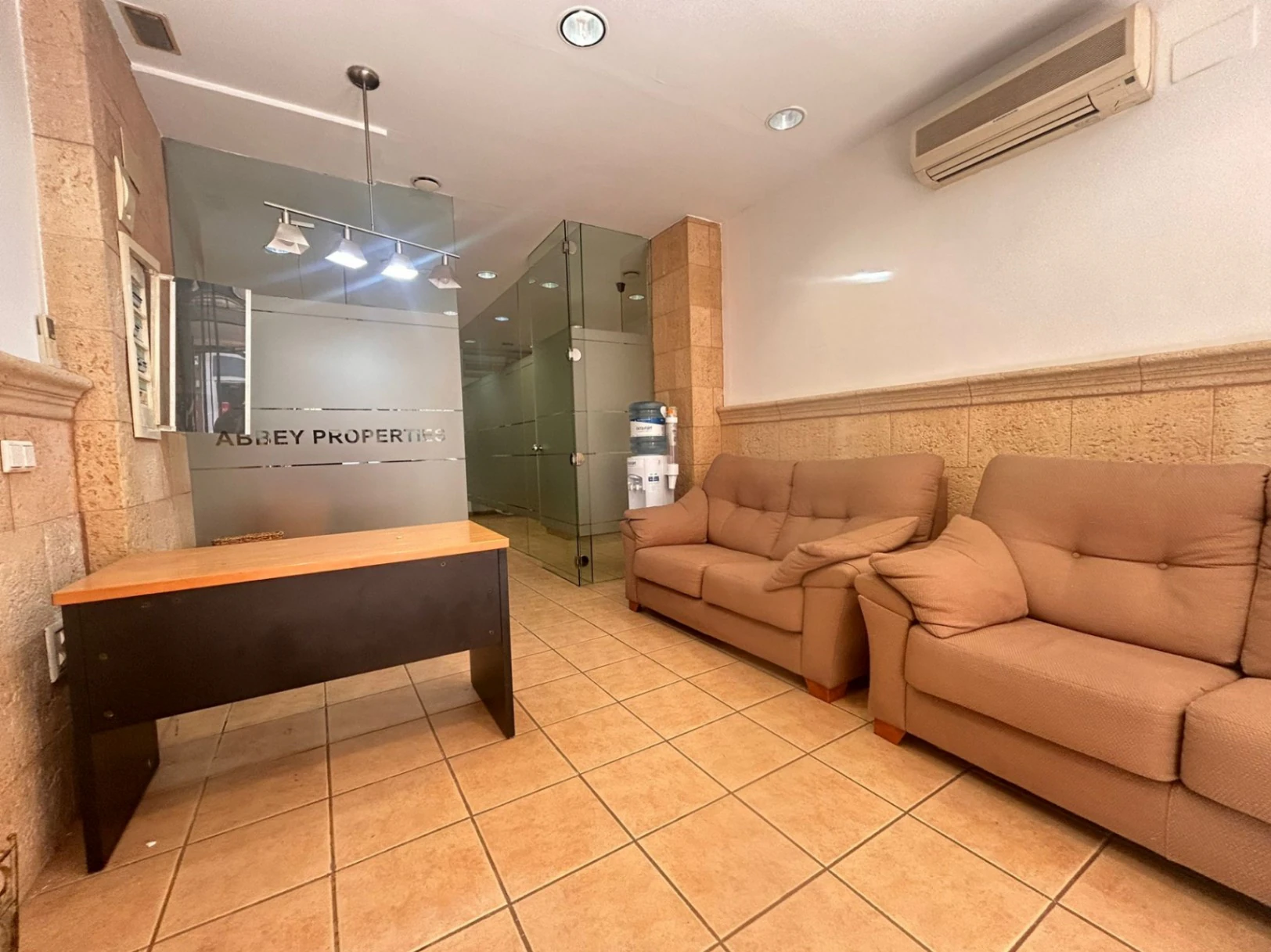 Local comercial a pie de calle en Denia