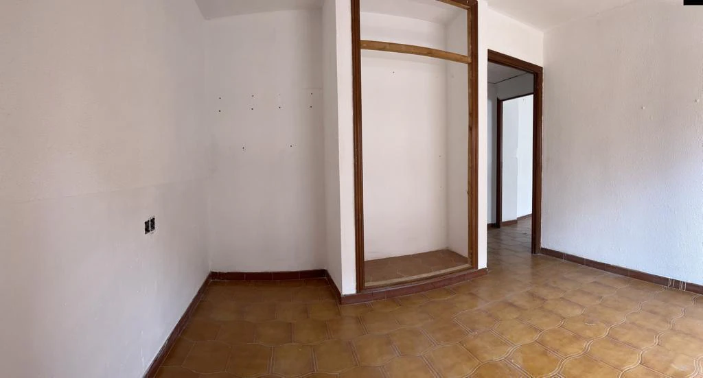 SEHR GERÄUMIGE ZENTRALE WOHNUNG IN DÉNIA