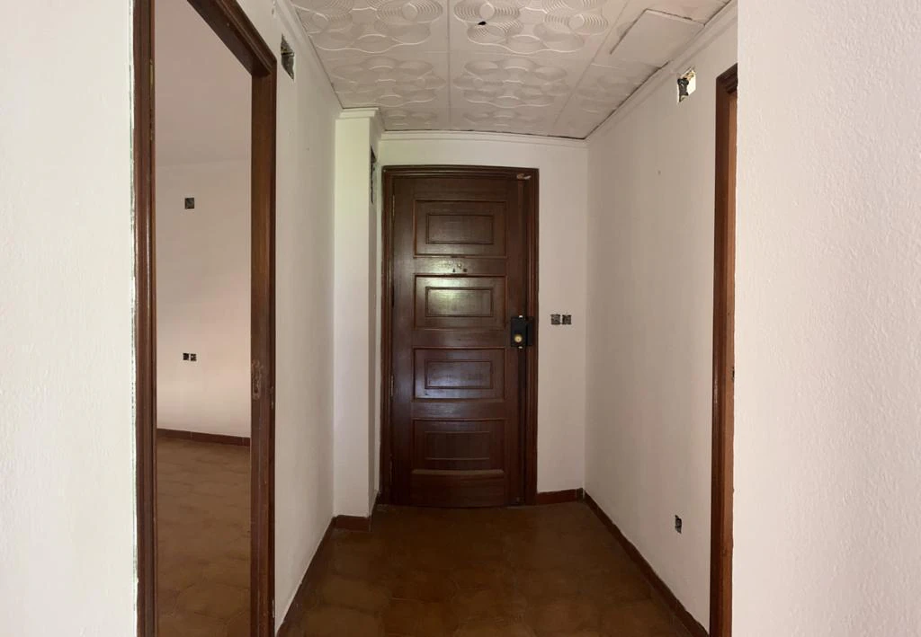 SEHR GERÄUMIGE ZENTRALE WOHNUNG IN DÉNIA