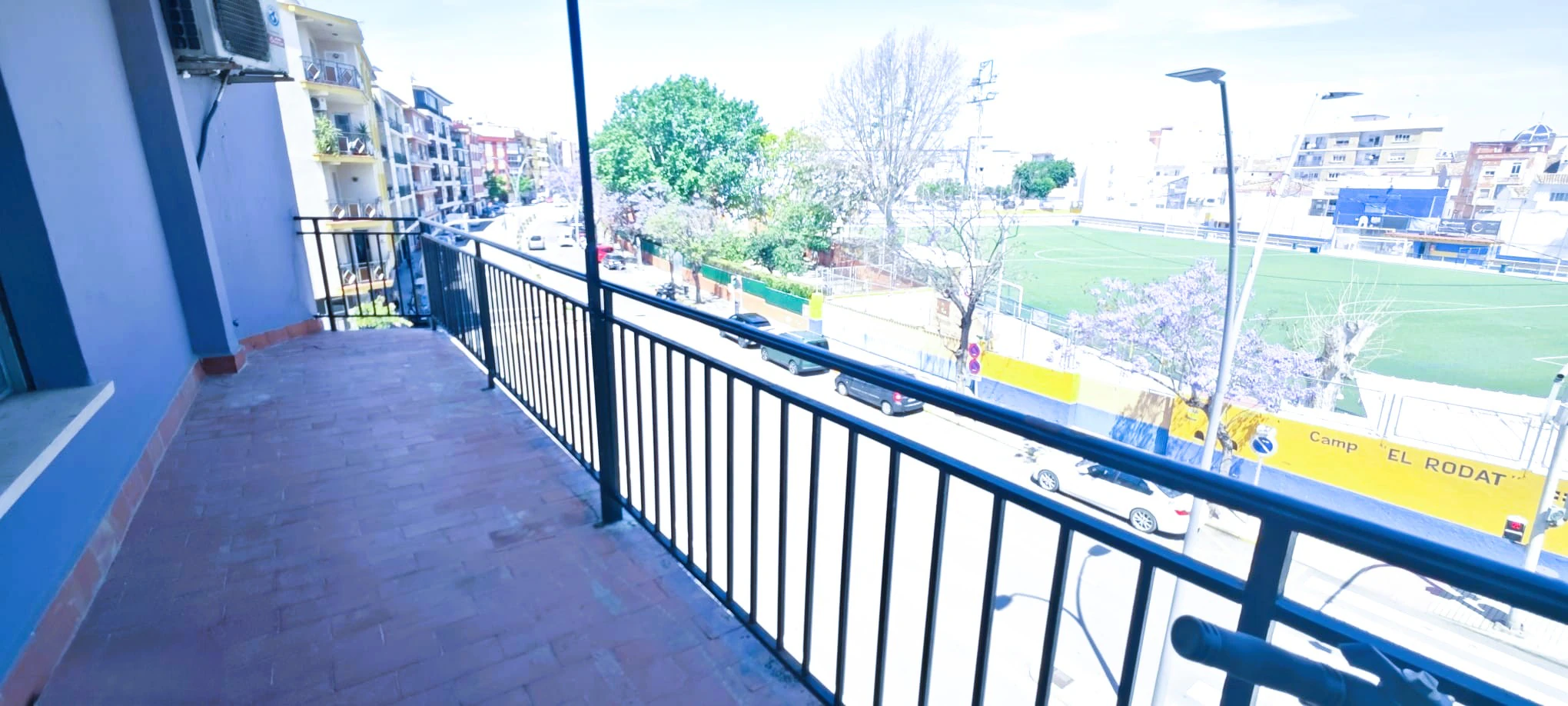ZENTRALES 4-ZIMMER-APARTMENT
