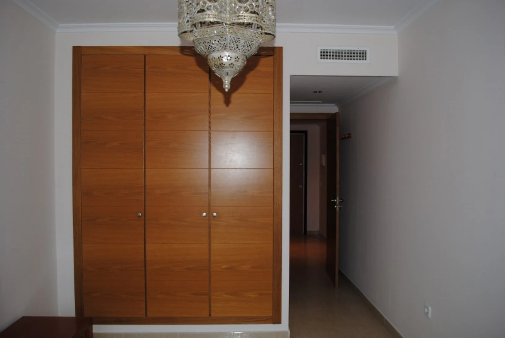 Appartement à Denia en rez-de-chaussée de 2 chambres avec terrasse privée à vendre.