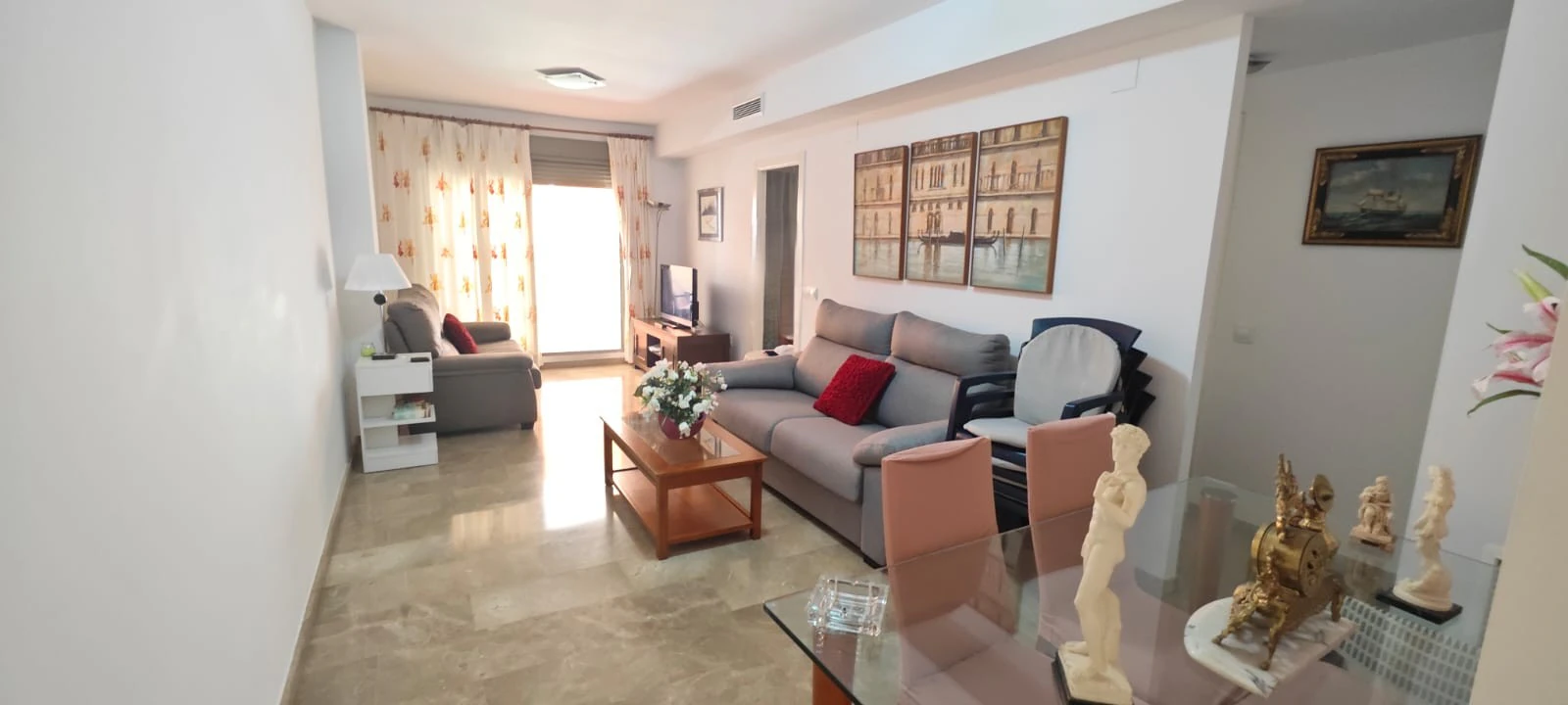 APARTMENT "ZONE" AVD. MIGUEL HERNANDEZ / CARRER DEL FURS / PLAZA BENIDORM