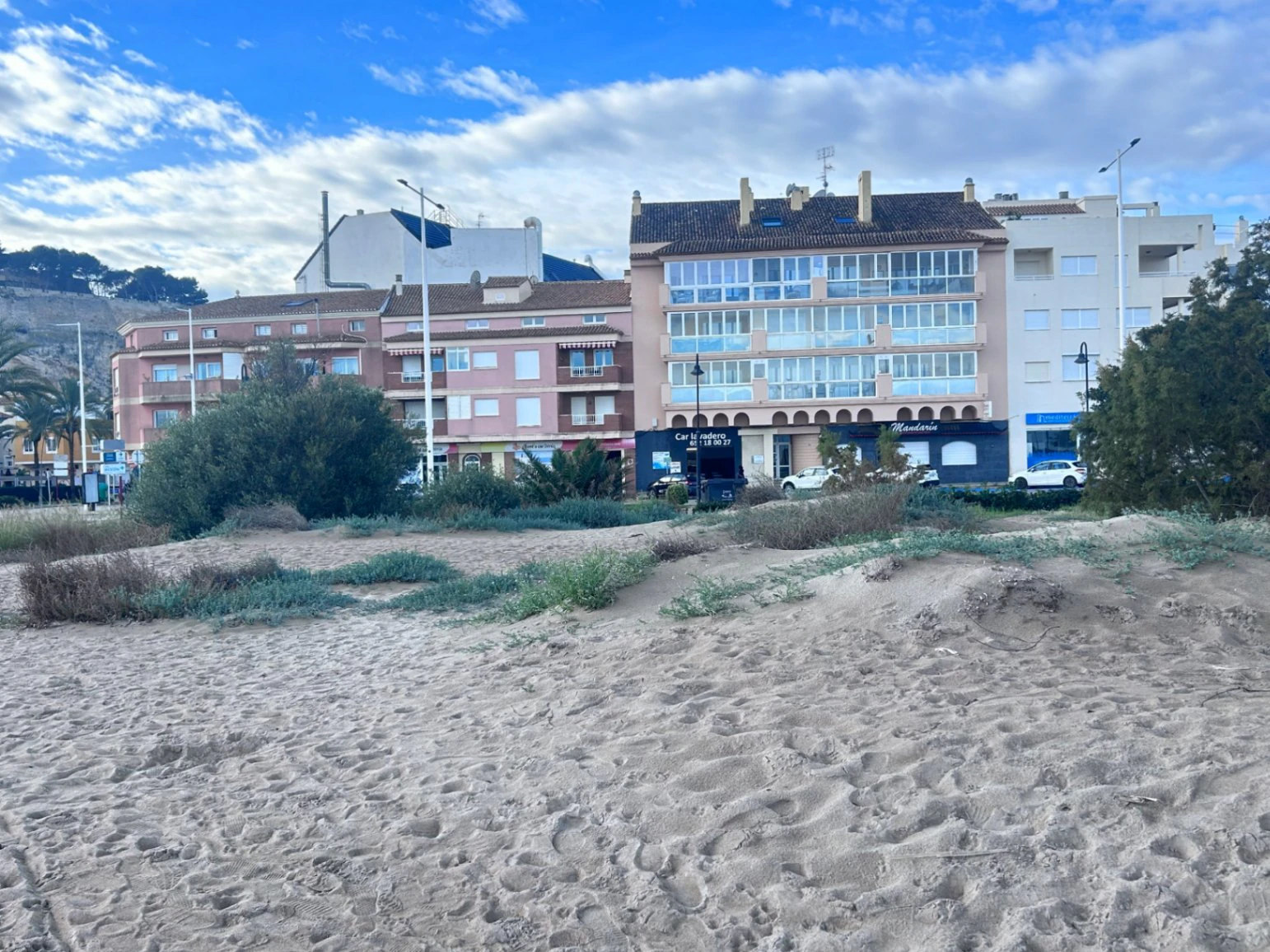 Ático con vistas al mar junto a la playa del Raset y el puerto de Dénia