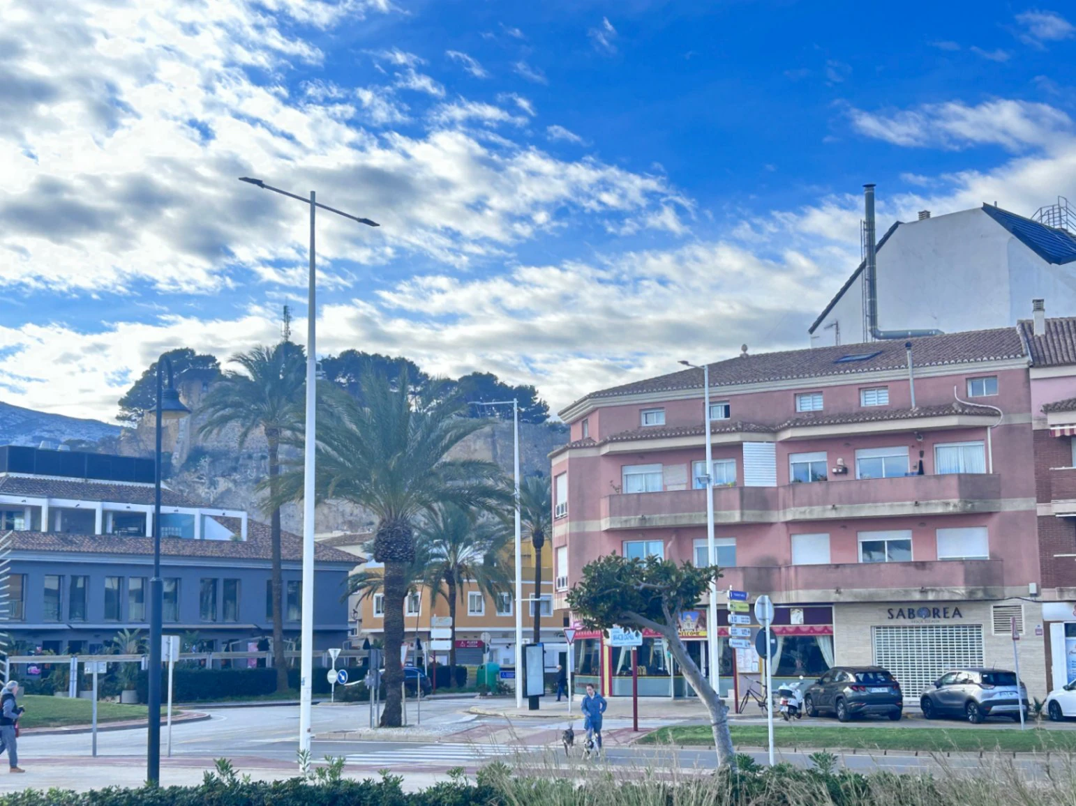 Ático con vistas al mar junto a la playa del Raset y el puerto de Dénia