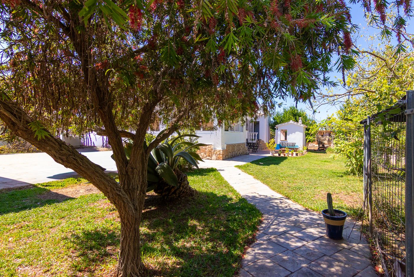 Chalet reformado en zona rústica junto al Hospital de Dénia