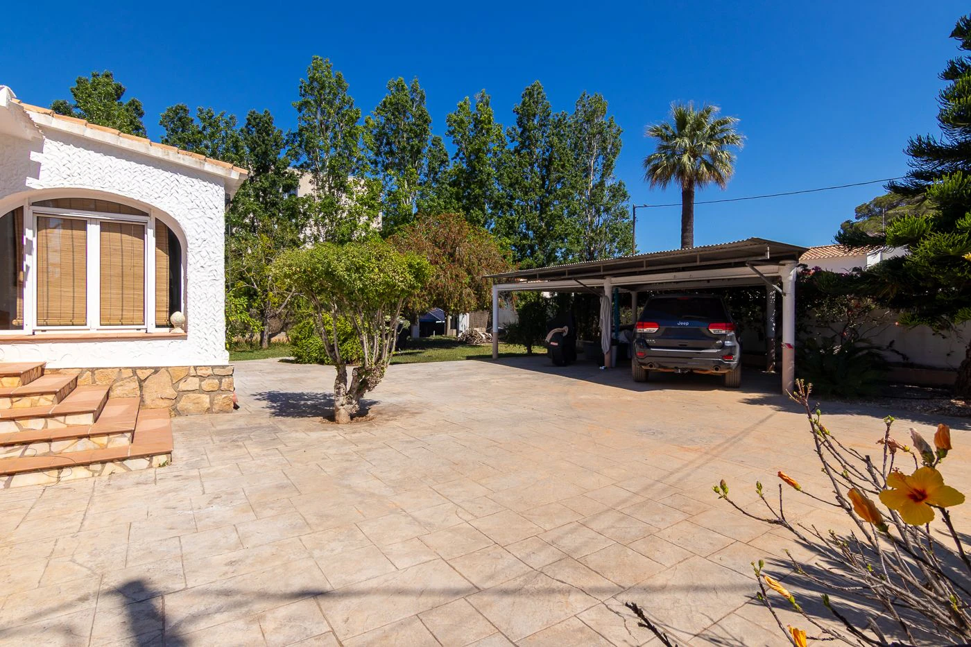 Chalet reformado en zona rústica junto al Hospital de Dénia