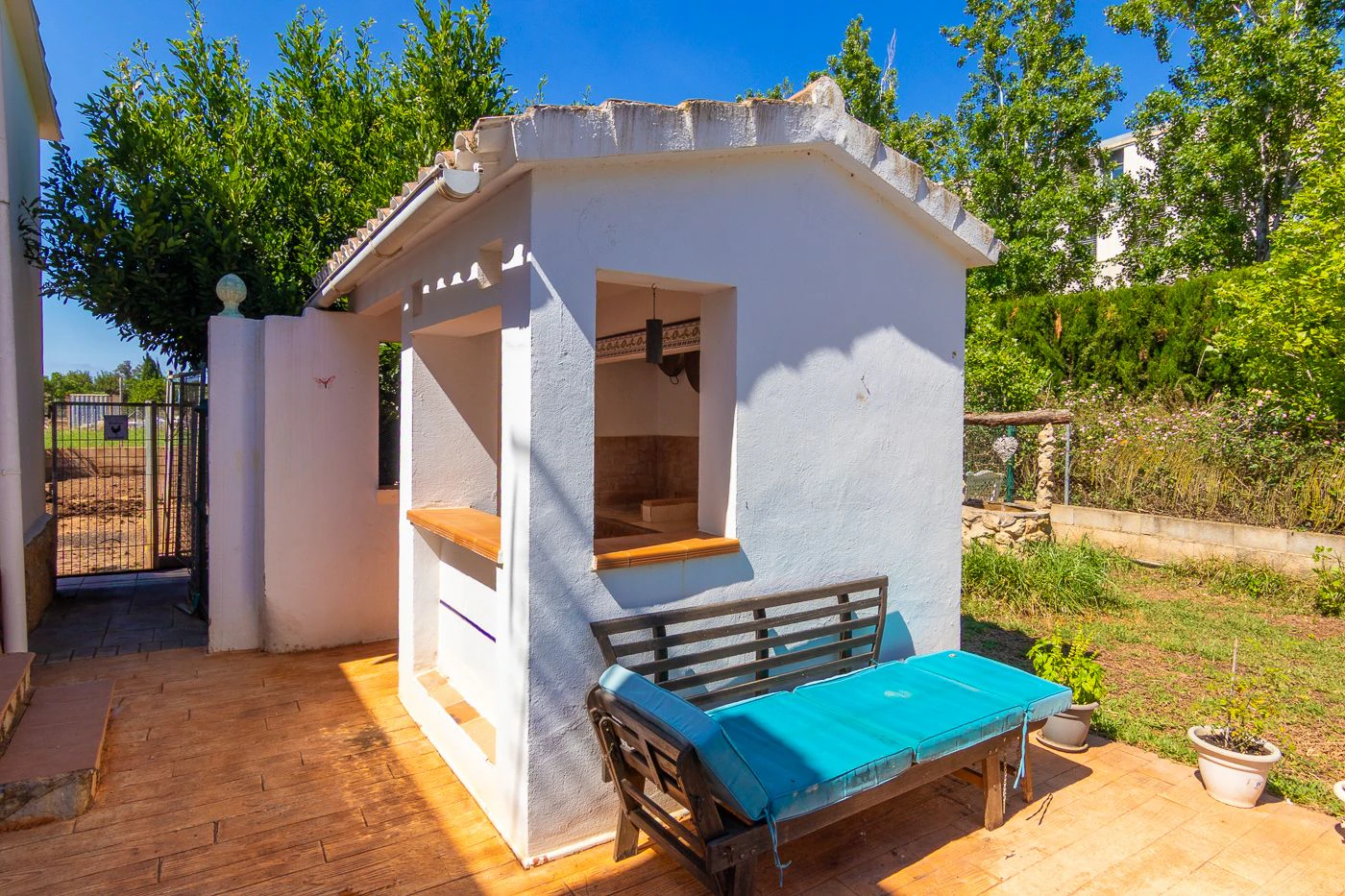 Chalet reformado en zona rústica junto al Hospital de Dénia