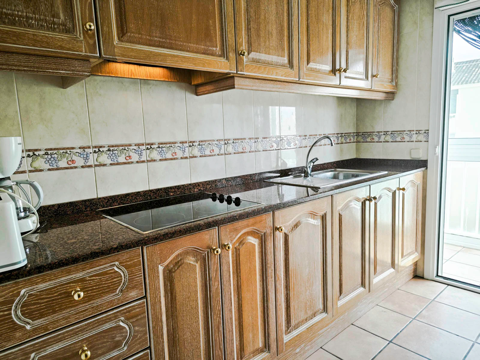 Zweizimmerwohnung mit Meerblick zum Verkauf in der Zone Las Brisas