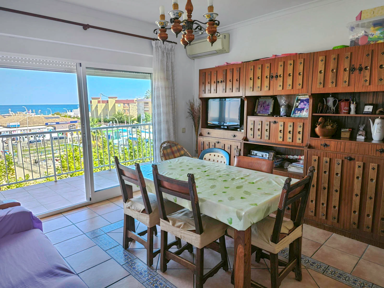 Zweizimmerwohnung mit Meerblick zum Verkauf in der Zone Las Brisas