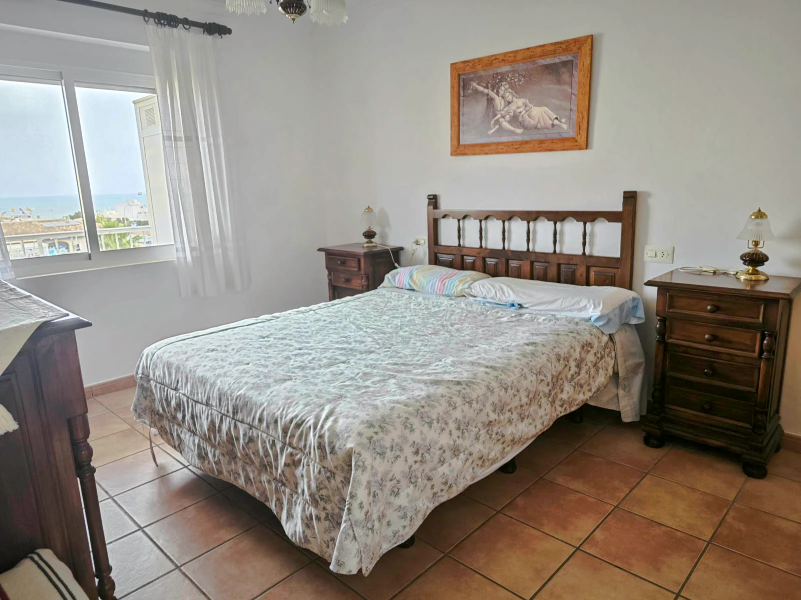Zweizimmerwohnung mit Meerblick zum Verkauf in der Zone Las Brisas