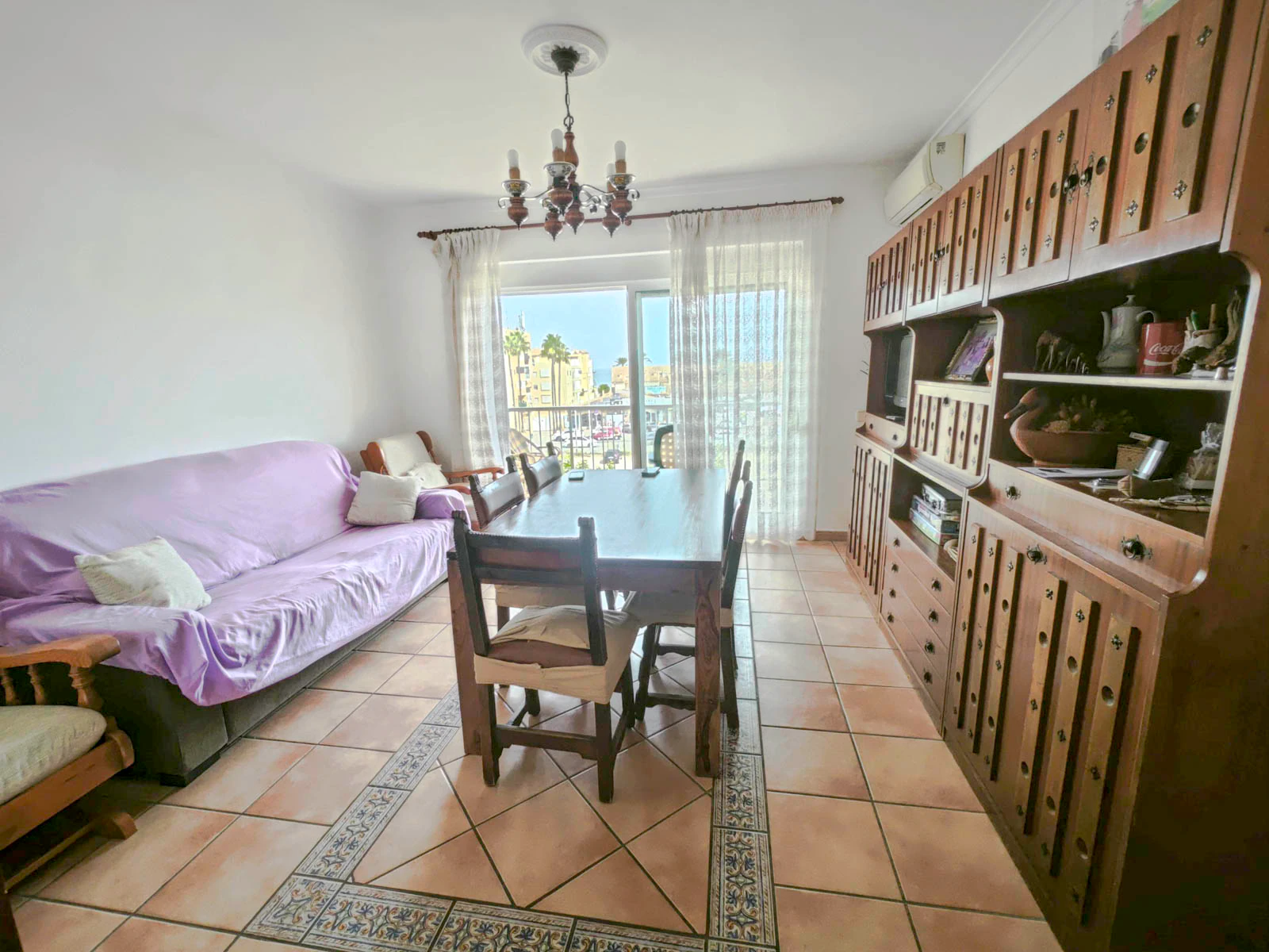 Zweizimmerwohnung mit Meerblick zum Verkauf in der Zone Las Brisas