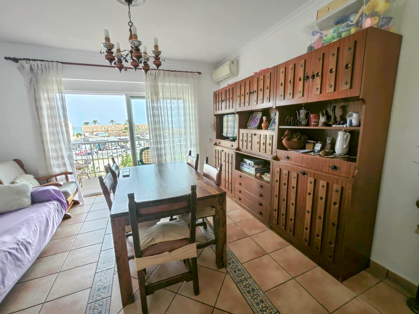 Zweizimmerwohnung mit Meerblick zum Verkauf in der Zone Las Brisas