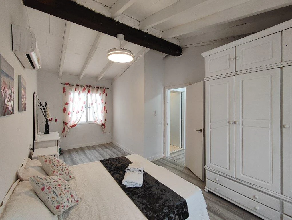 Chalet estilo Bungalow cerca del casco urbano