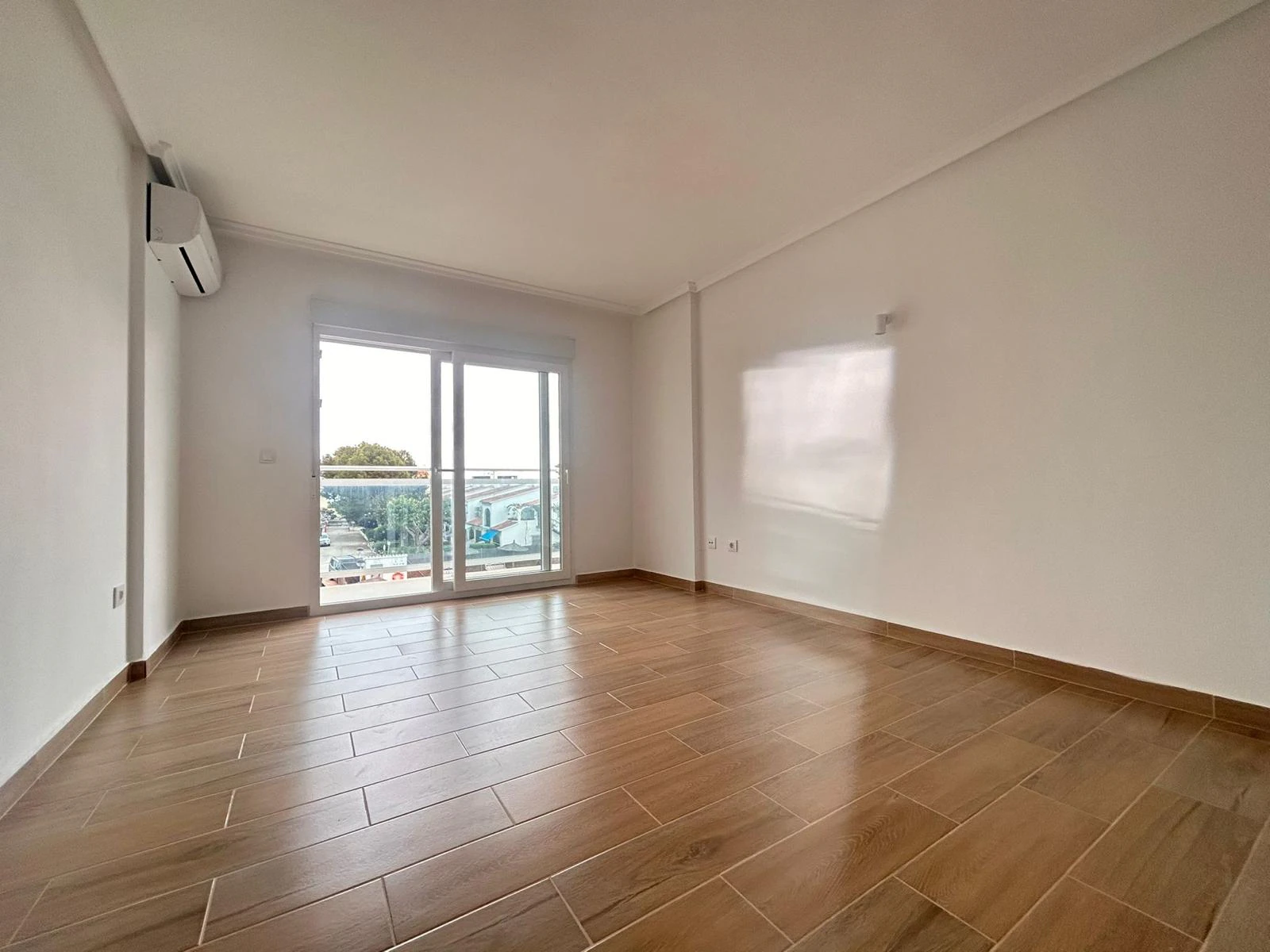 Apartamento completamente reformado en la playa