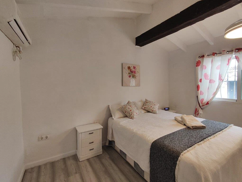 Chalet estilo Bungalow cerca del casco urbano