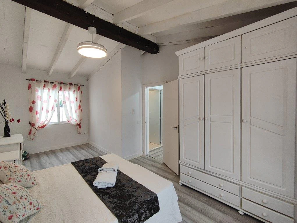 Chalet estilo Bungalow cerca del casco urbano
