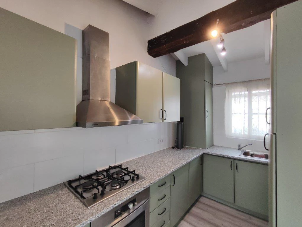 Chalet estilo Bungalow cerca del casco urbano