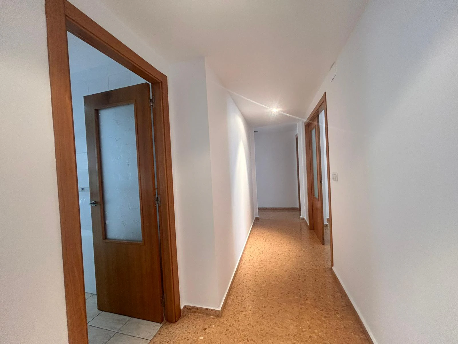 Piso de tres dormitorios con garaje  y trastero en el centro de Ondara.