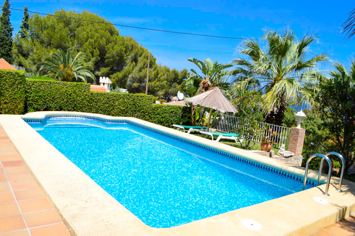 Villa situada en Las Rotas de Dènia con increíbles vistas al mar.