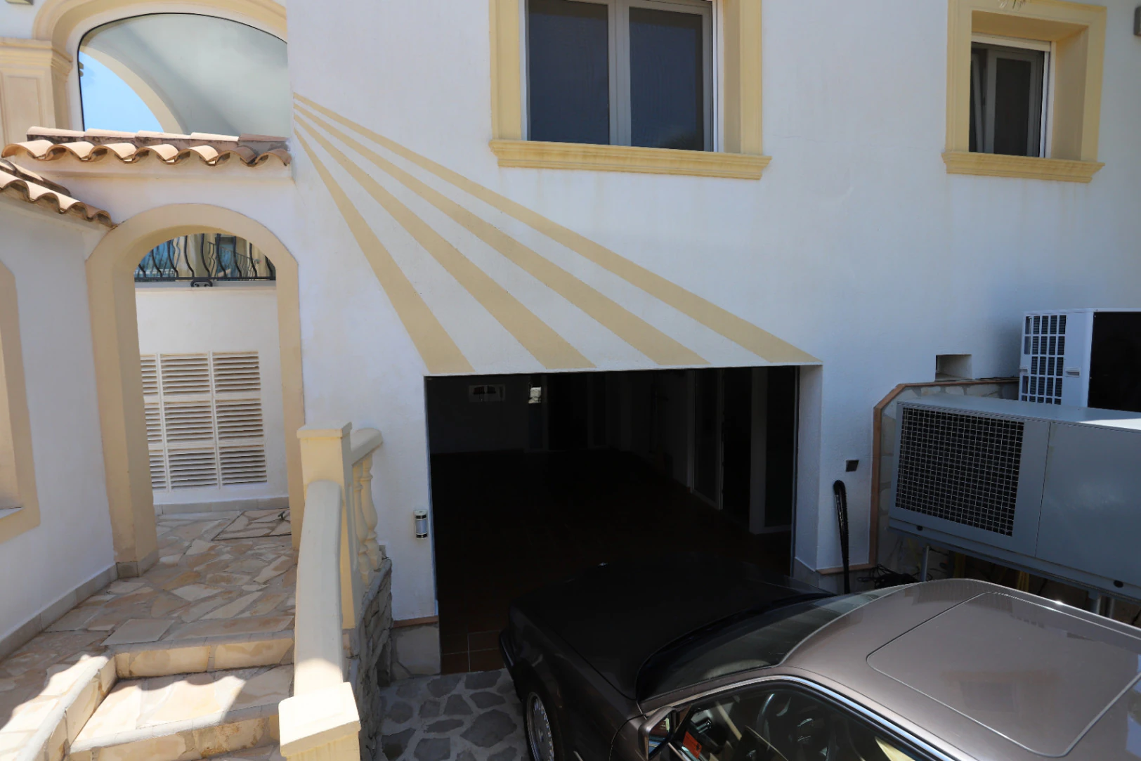 Villa impresionante, vistas al mar, apartamento independiente en Marquesa VI de Denia