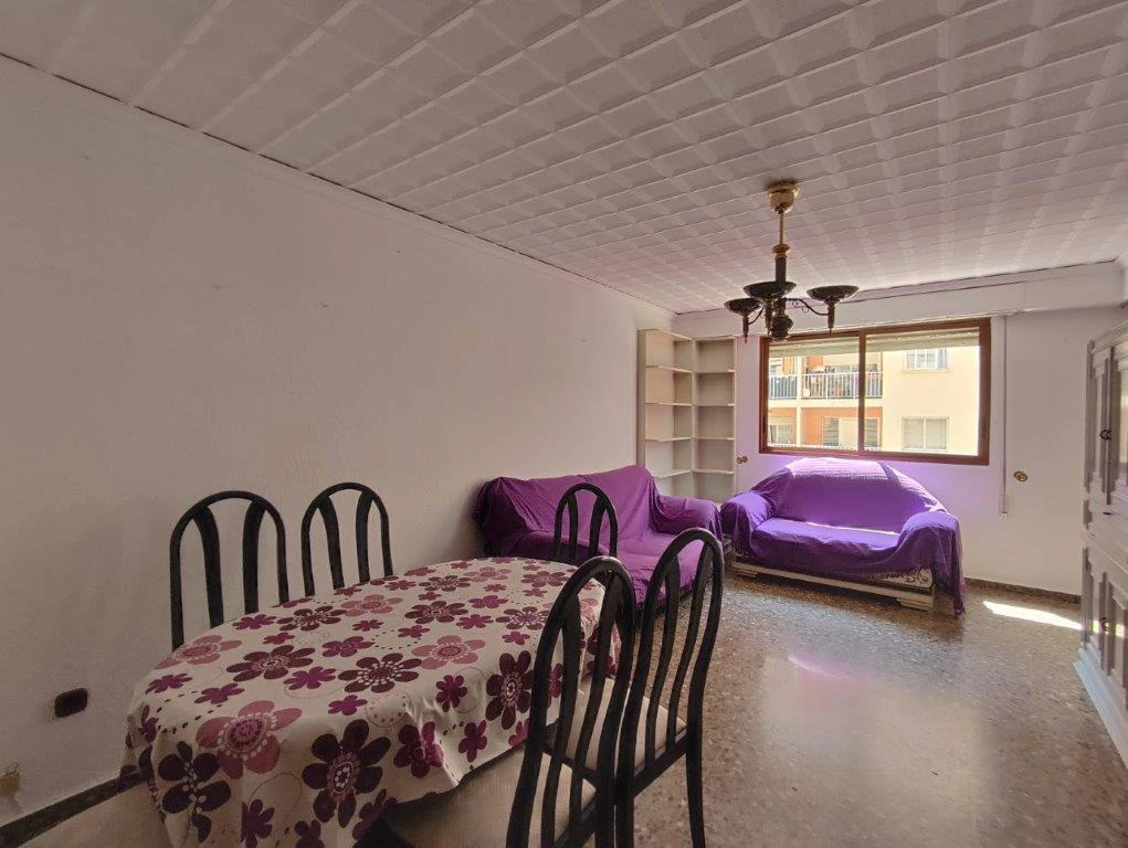 Amplia y céntrica vivienda en Denia