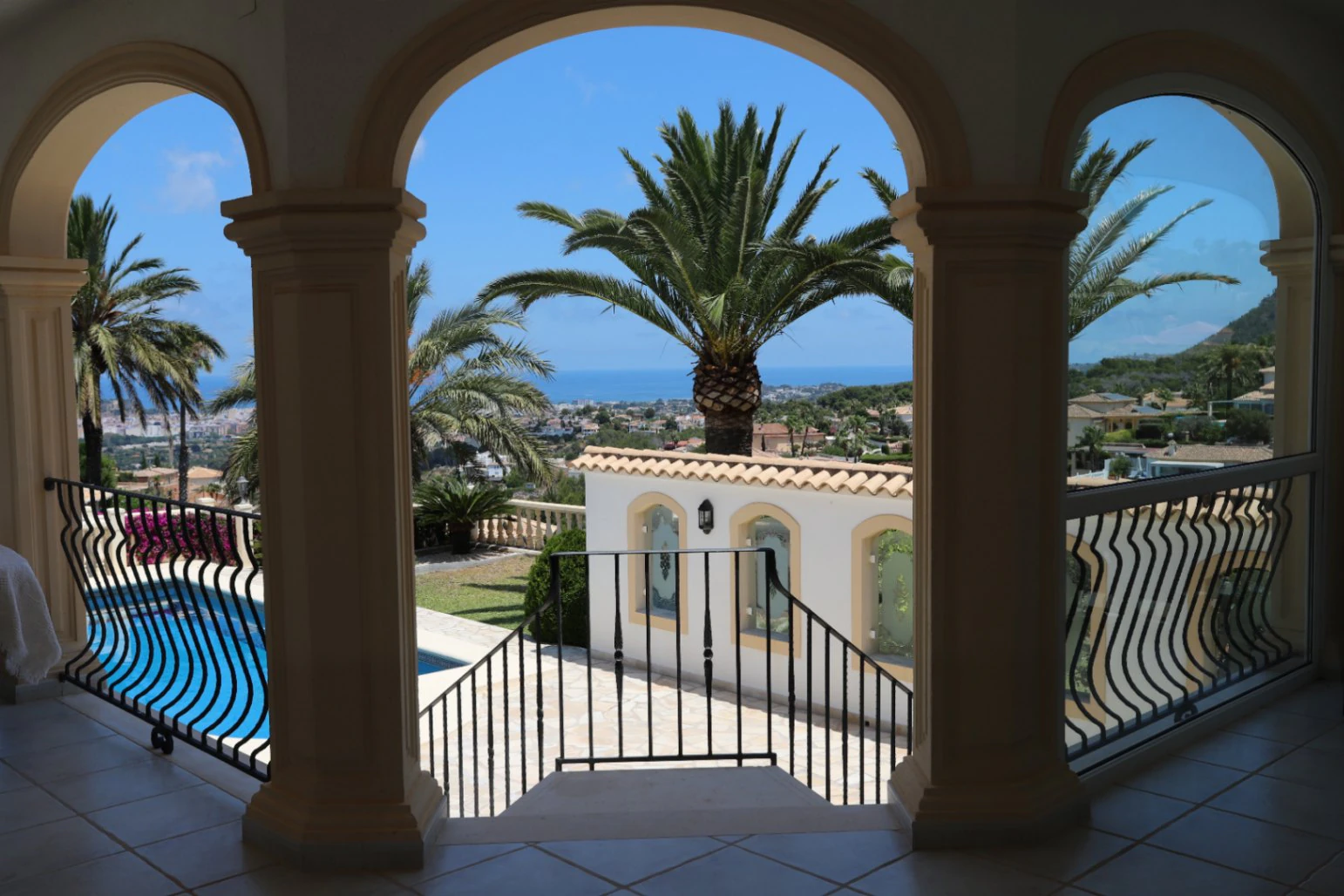 Villa impresionante, vistas al mar, apartamento independiente en Marquesa VI de Denia