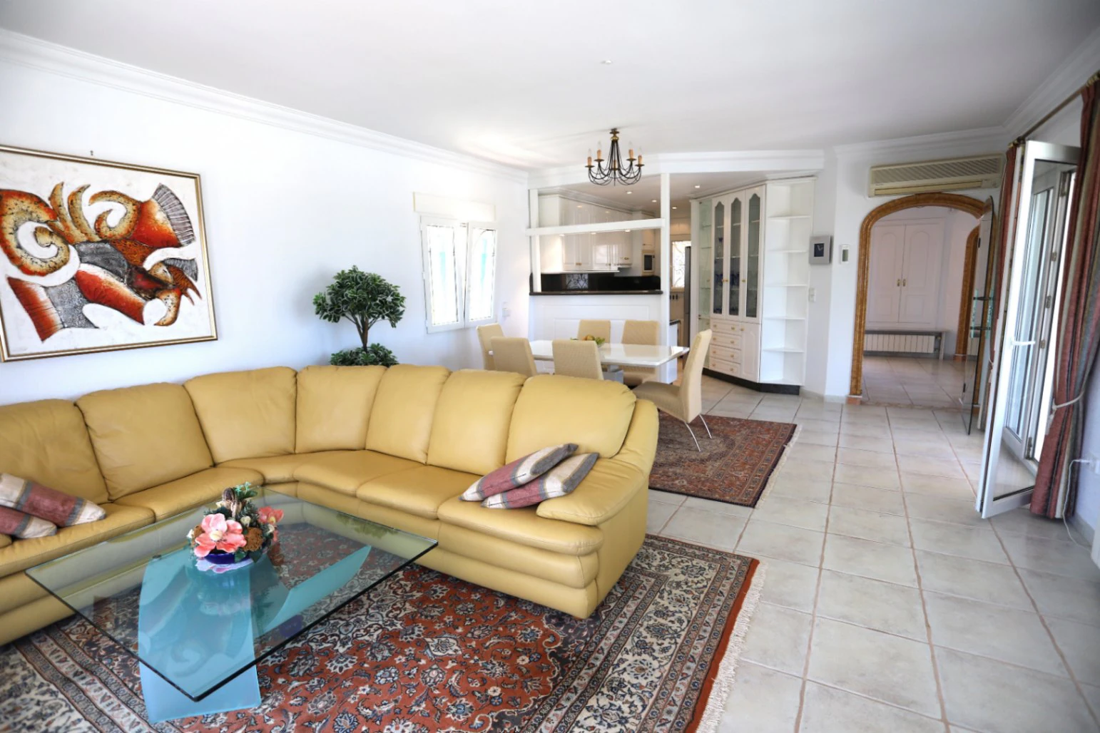 Villa impresionante, vistas al mar, apartamento independiente en Marquesa VI de Denia