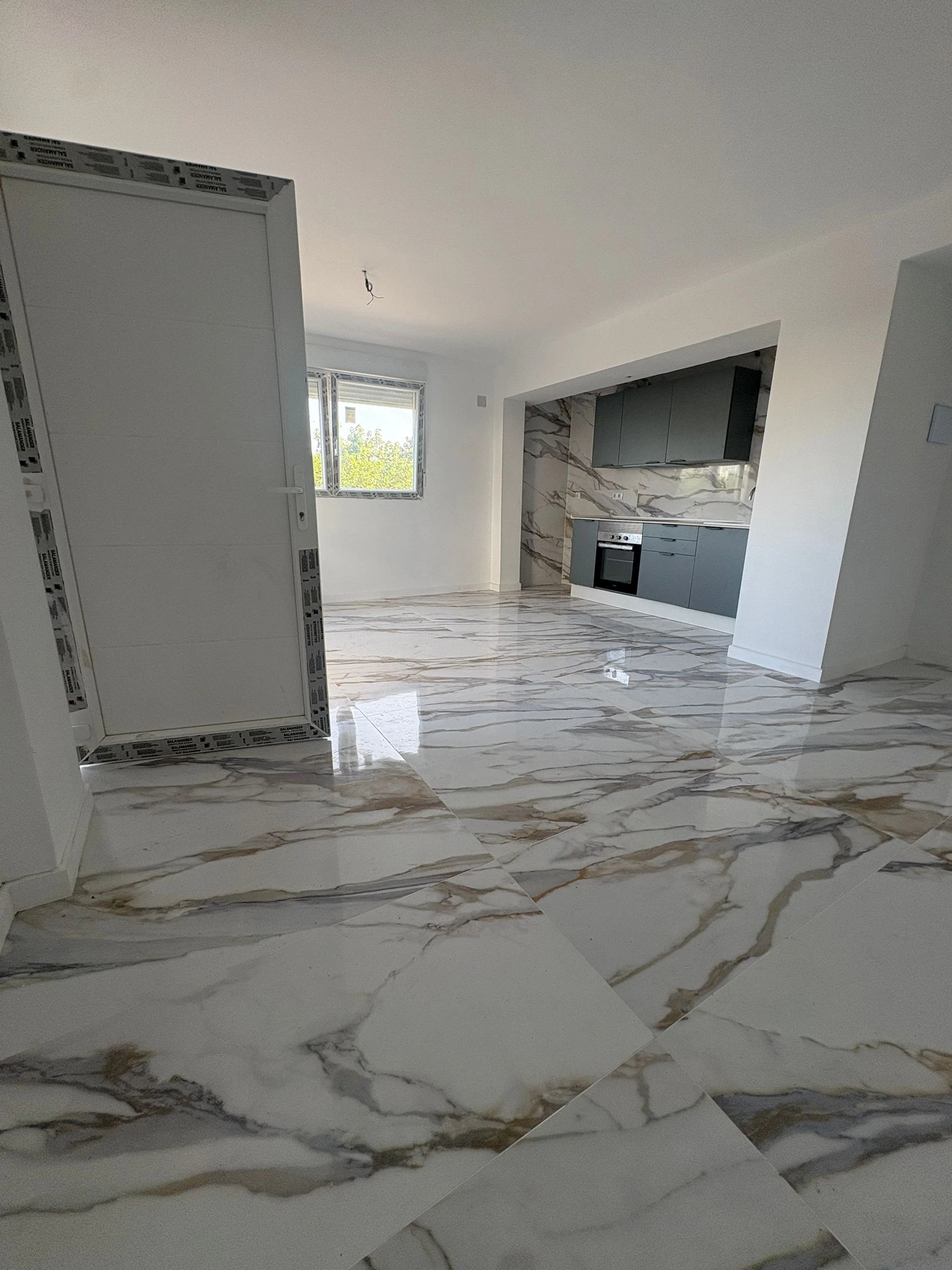 APARTAMENTO PLANTA BAJA REFORMADO