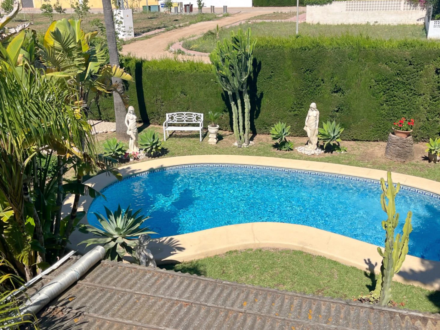 Chalet  de 4 dormitorios y piscina en Els Poblets