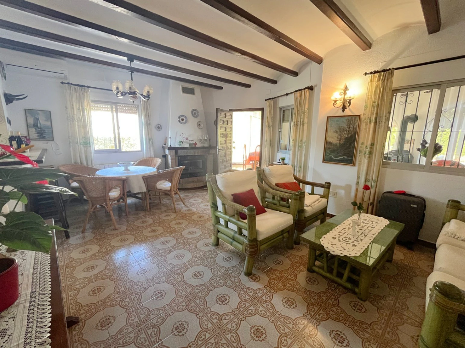 Chalet  de 4 dormitorios y piscina en Els Poblets
