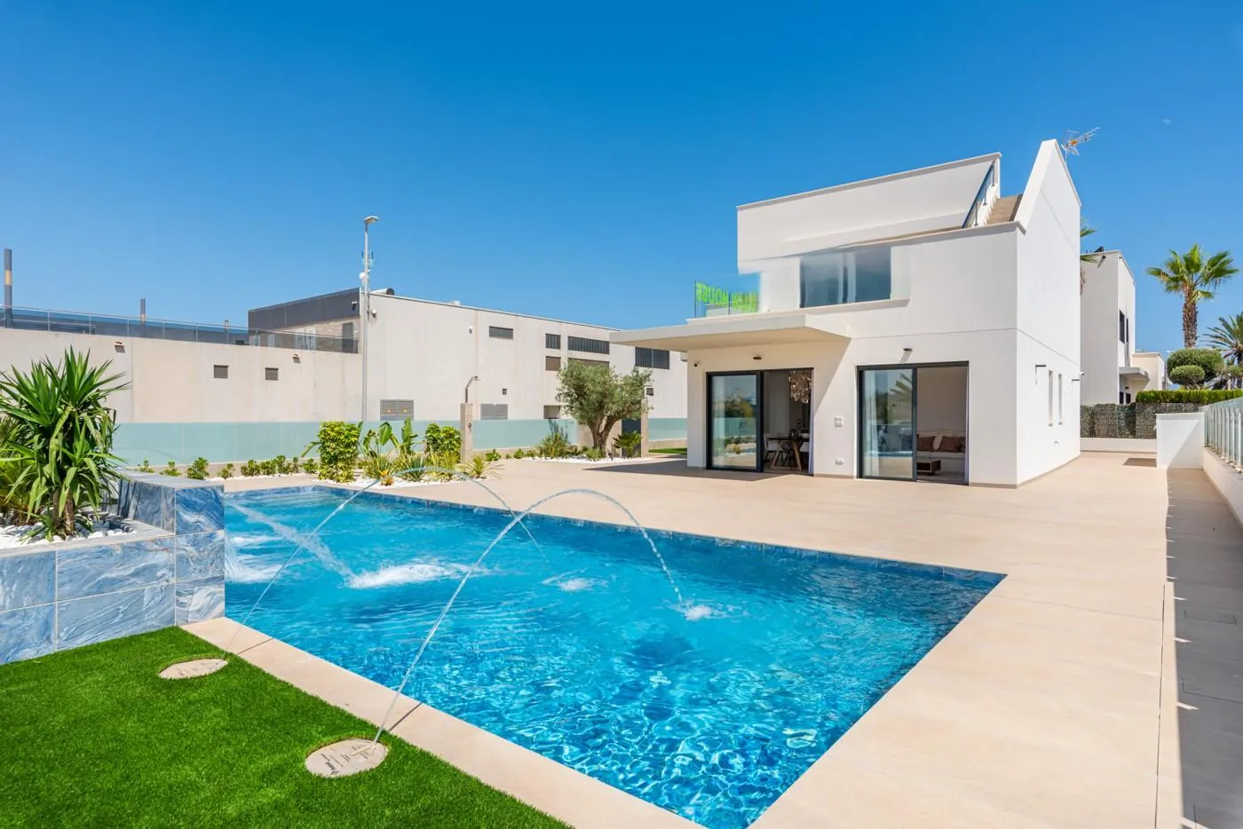Villa i Salg i Orihuela