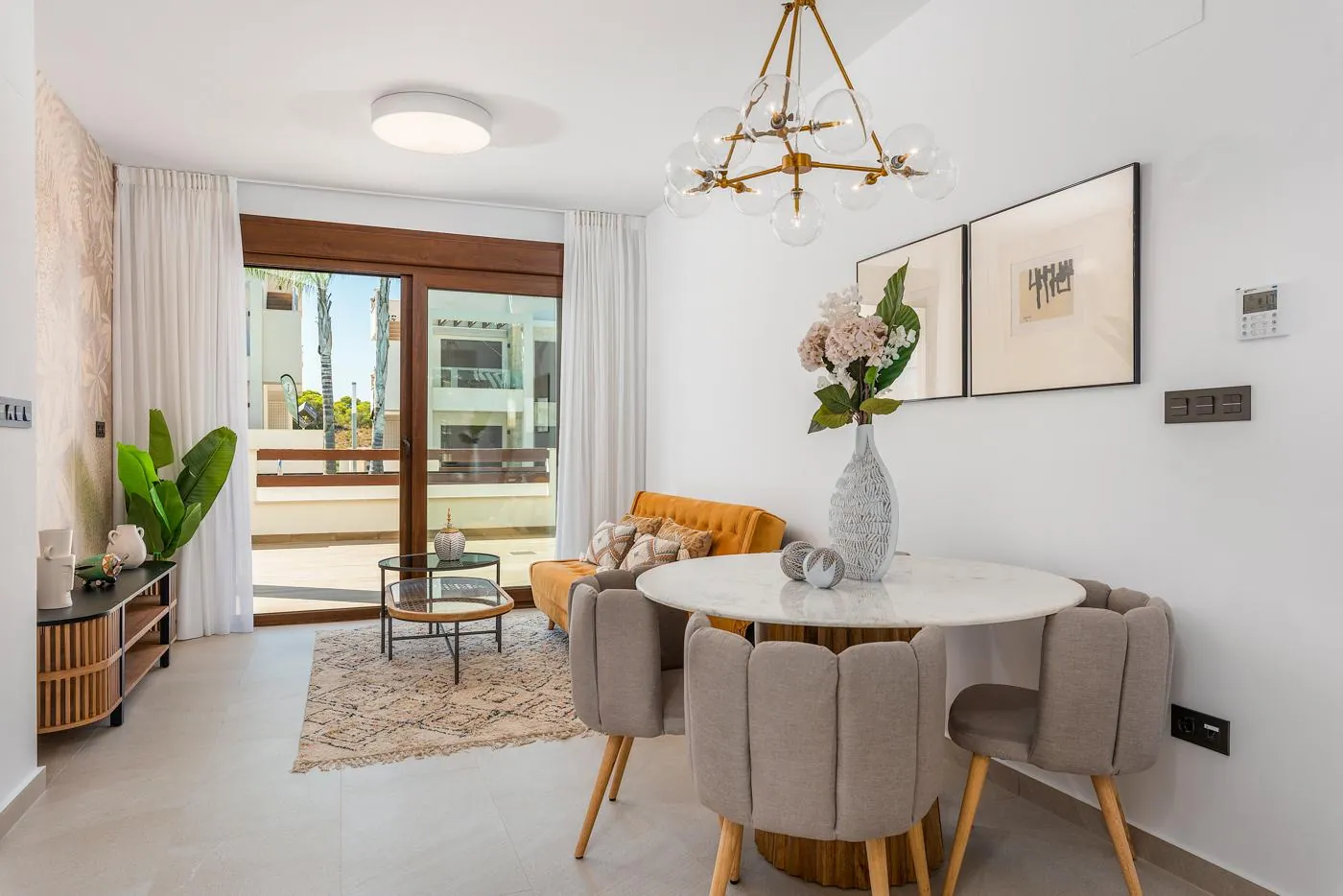 Low-bungalow i Salg i Torrevieja